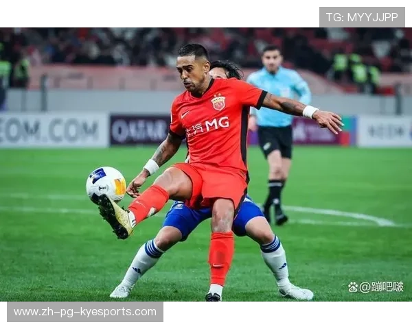 上海海港球员参加国家队比赛，上海海港队进球了